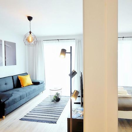 Apartament Andar Z Miejscem Parkingowym 코워브제크 외부 사진