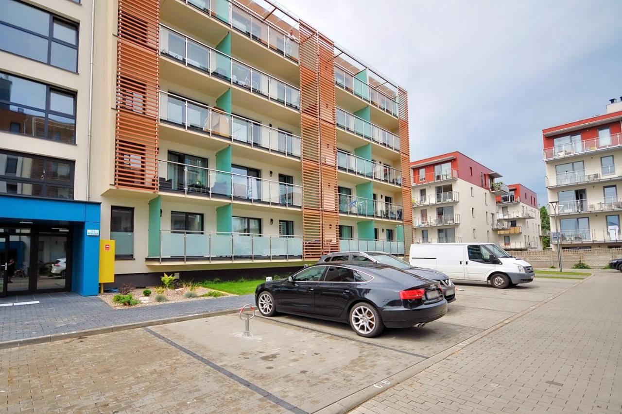 Apartament Andar Z Miejscem Parkingowym 코워브제크 외부 사진